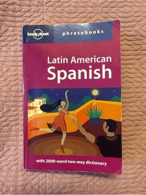 Latin American Spanish 2000 Word Two-way Dictionary Phrasebooks Lonely Planet